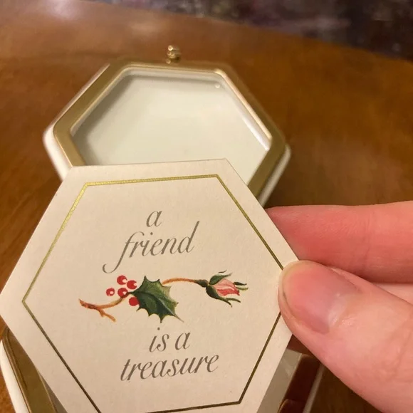 Vintage Avon Holiday Gift Box - Original Gift Note - Picture 10 of 11